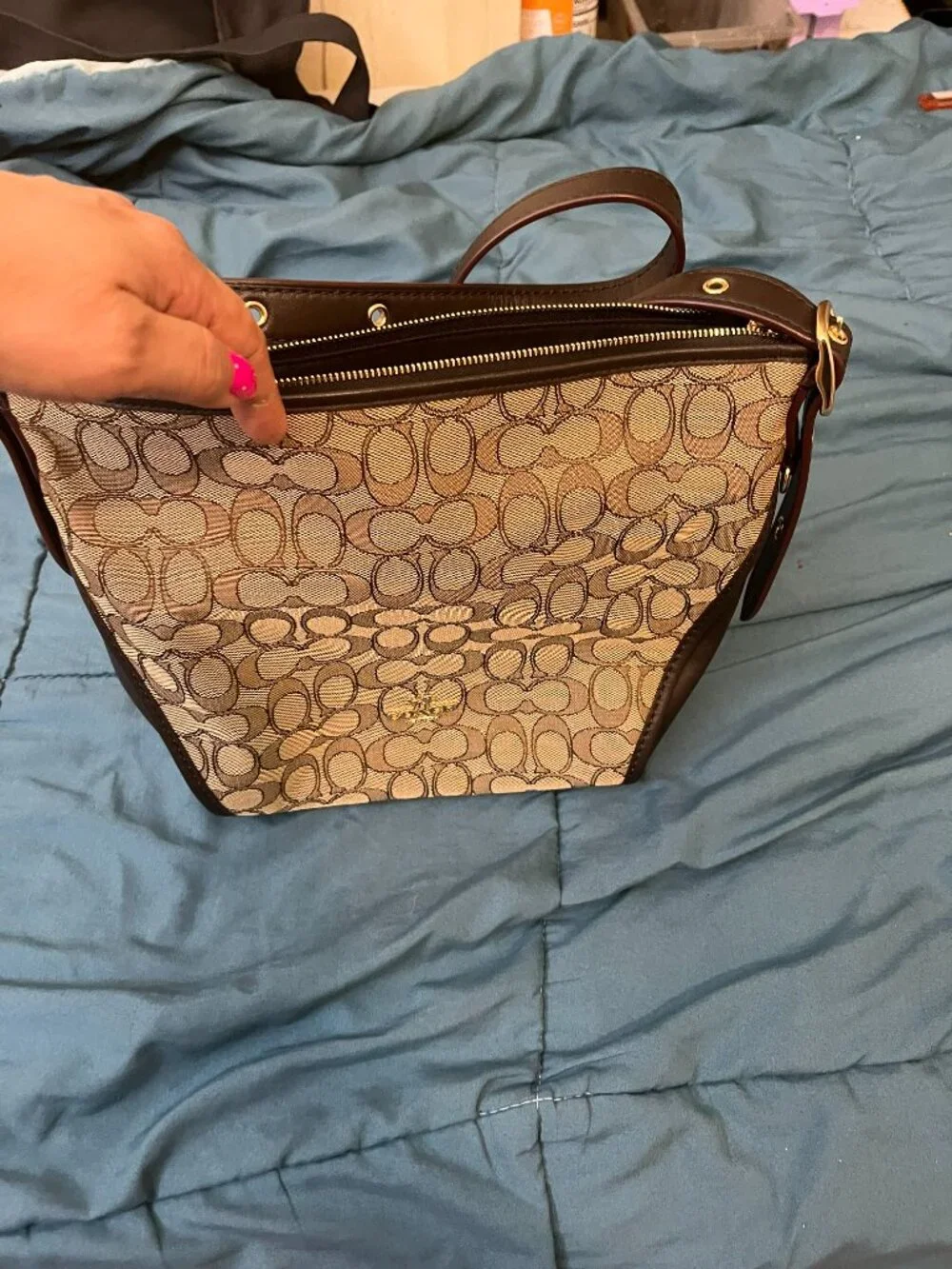 COACH CROSSBODY BAG-NEVER USED